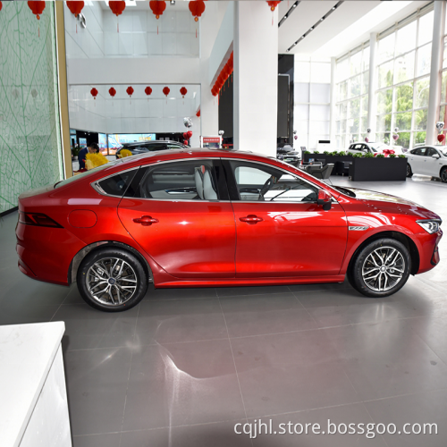 600km Red Chinese Manufacture Ev Sedan Automobile Electric Vehicle Ev Car High Speed Family Car Electric Car Byd Qin Plus Ev